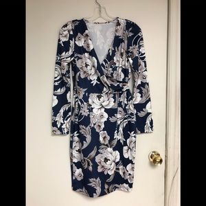NWOT Floral dress super comfy